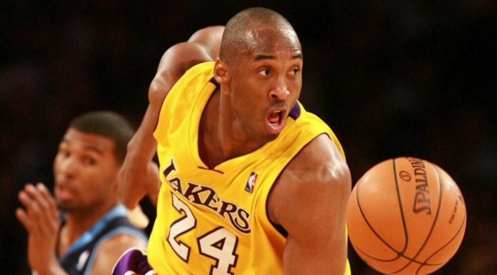 Kobe Bryant: Souvenirs of basketball legend are auctioned