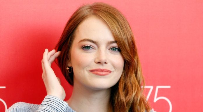 For a good cause: Emma Stone shows funny dance performances