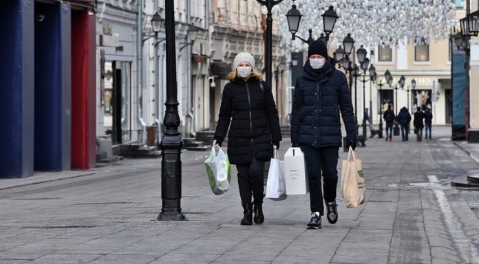 The psychologist explained why infected COVID-19 violate the quarantine