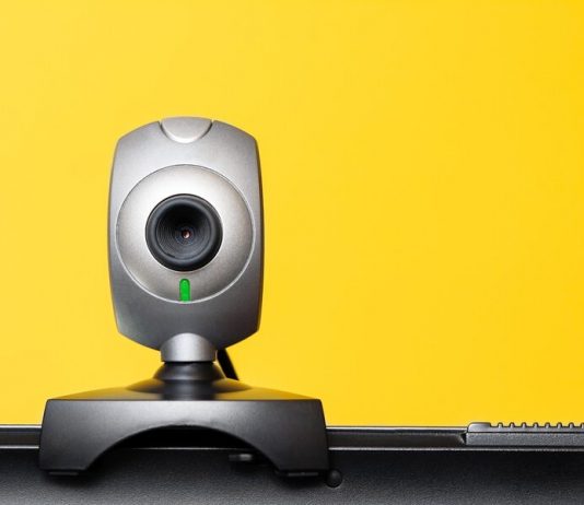 The psychologist recommended that to communicate with friends by video link during the period of self-isolation The psychologist recommended that to communicate with friends by video link during the period of self-isolation