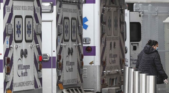 Threats started to arrive in the chief of infectious diseases USA