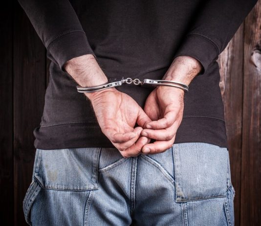 Three people arrested for the arson of cars in the East of the capital