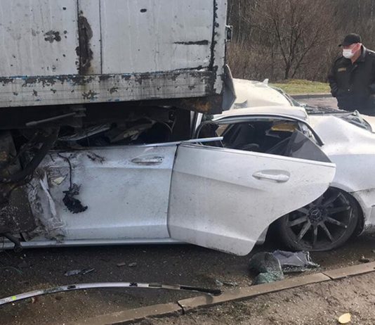 Three people were killed in road accidents in the suburbs Three people were killed in road accidents in the suburbs