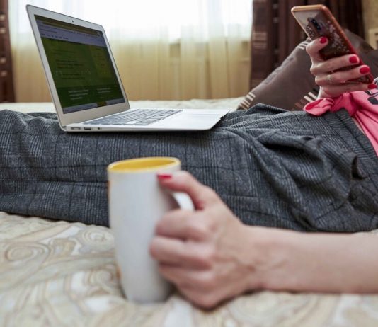 Workers on the isolation offered to give a discount on communication services