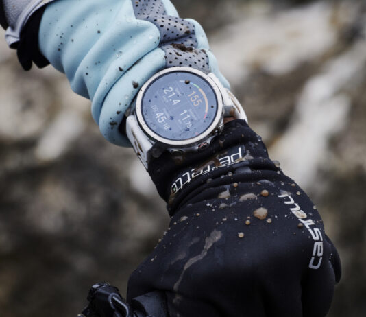 GPS Watch Test: 5 Best GPS Watches 2024 (+ Tips)