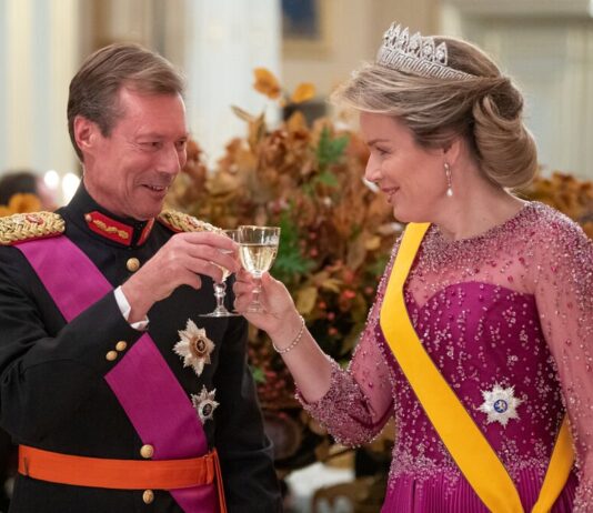 A baby in the Princely House! The royal offspring is here – huge cheers in the Duchy!
