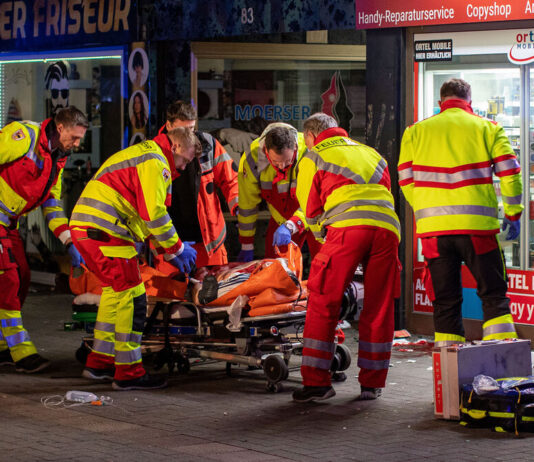 Breaking news! Man stabbed in Hamburg! Big search for perpetrators is running!