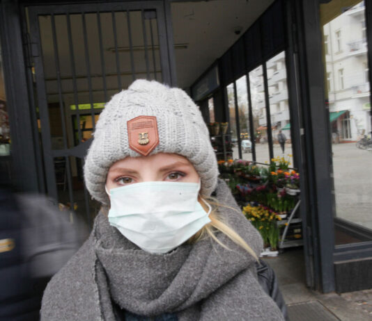 Is our healthcare system collapsing? Coronavirus causes panic before visiting a doctor!