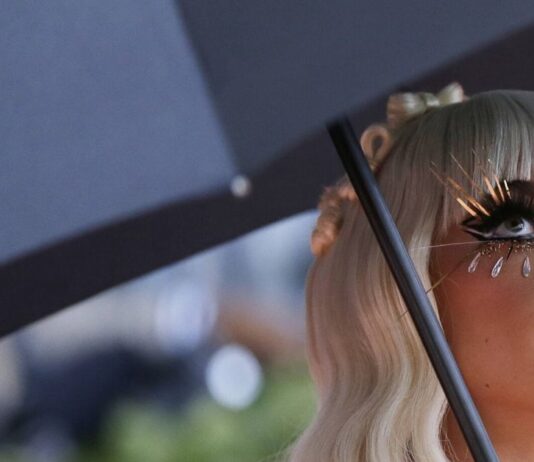 Lady Gaga cries over new album!