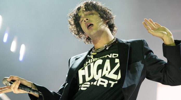 Matty Healy: Does he collapse under all the pressure?