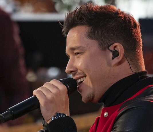 Nico Santos sings Max Giesinger’s “What is still to come”