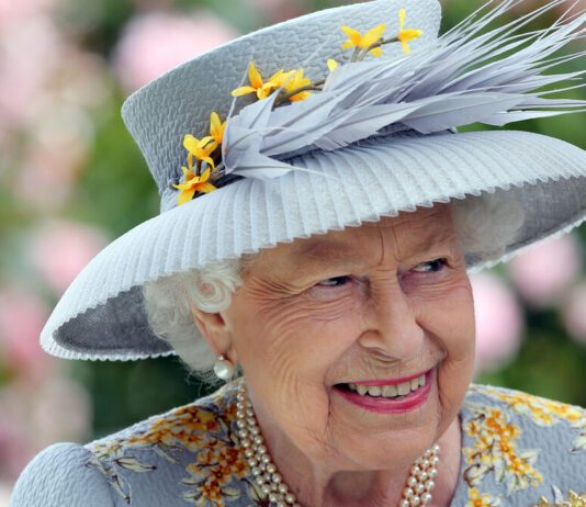 The Queen's Fortune – Who Will Inherit Her Billions?