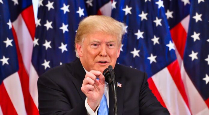 CRAZY! Donald Trump wants to SHOOT his CITIZENS! "When the looting begins, the shooting begins"