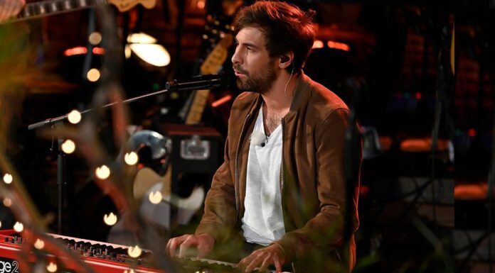 "Sing my song": Does Max Giesinger make everyone cry in episode 1?