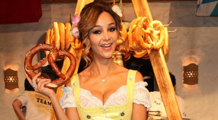 Well packaged: store traditional costumes properly until the next Oktoberfest fun