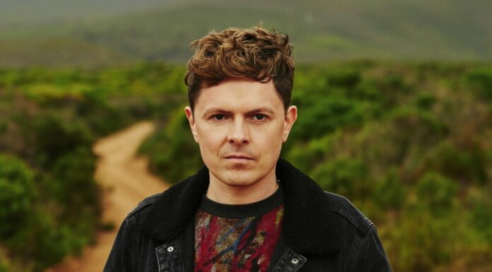 Michael Patrick Kelly: "Sing my song" comes "at the right time"