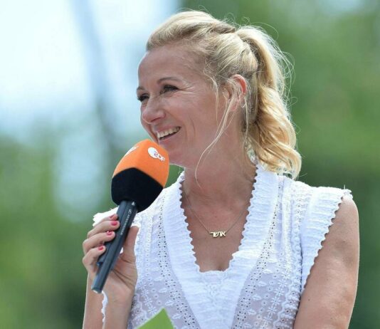 How does Andrea Kiewel always relax after the "ZDF television garden"?