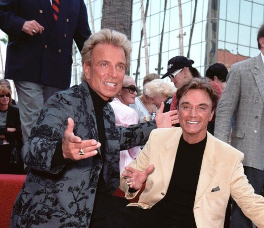 Netflix plans documentary about Siegfried and Roy