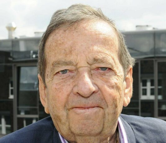 Film composer Peter Thomas died at the age of 94