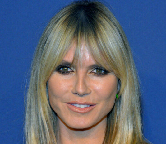“GNTM” final 2024: Heidi Klum puts on her make-up