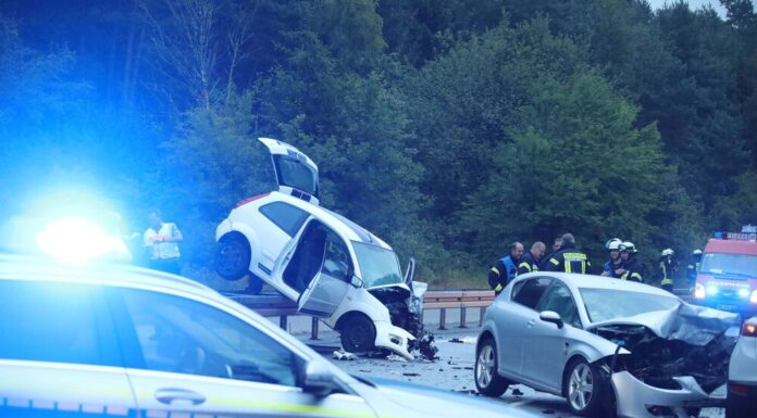 18 year old dies! Car overturns and lands 150m from the road!