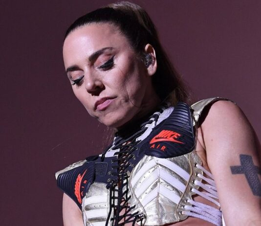 Mel C's daughter constantly on the cell phone: "She is only on TikTok"