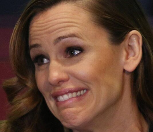 Jennifer Garner admits: "I cried while I was taking it up"
