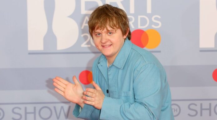 Lewis Capaldi dedicates a new song to his girlfriend