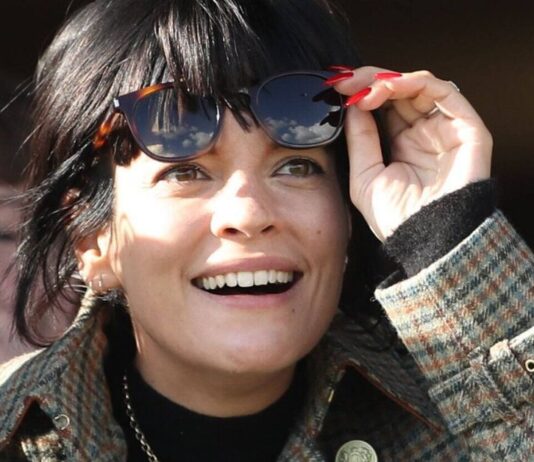Lily Allen: My music is anti-Instagram!