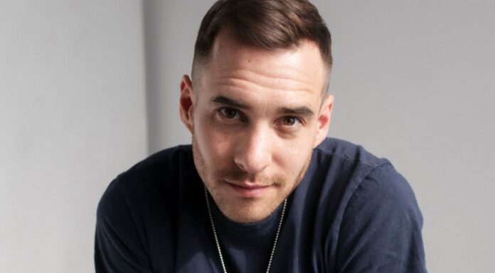 Lions Head: This is his new single "The Way U Talk"