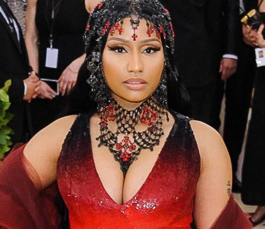 Nicki Minaj and her breasts break records
