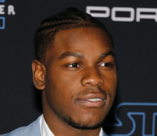 Mark Hamill and other stars support John Boyega's protest