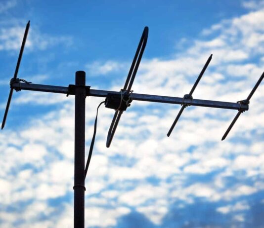 How To Improve Your TV Reception In 5 Simple Ways