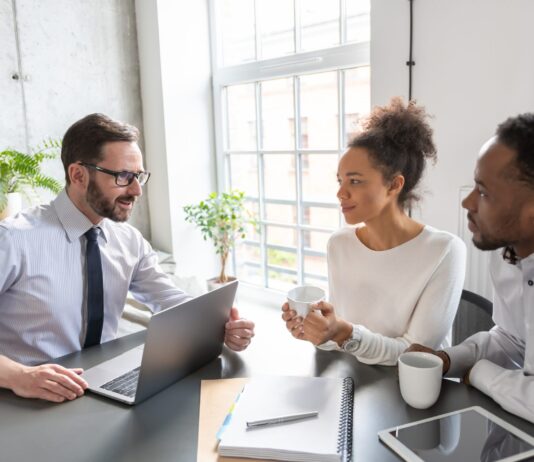 Navigating Social Media Marketing For Law Firms: Strategies And Pitfalls